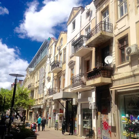 Artiesta - 5 * Sofya