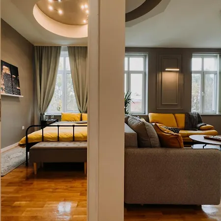 Artiesta - 5 * Sofya